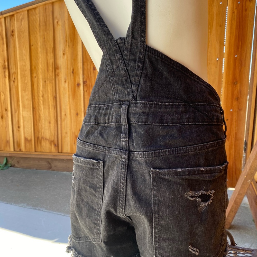 Black Overall Shorts - Picture 11 of 11